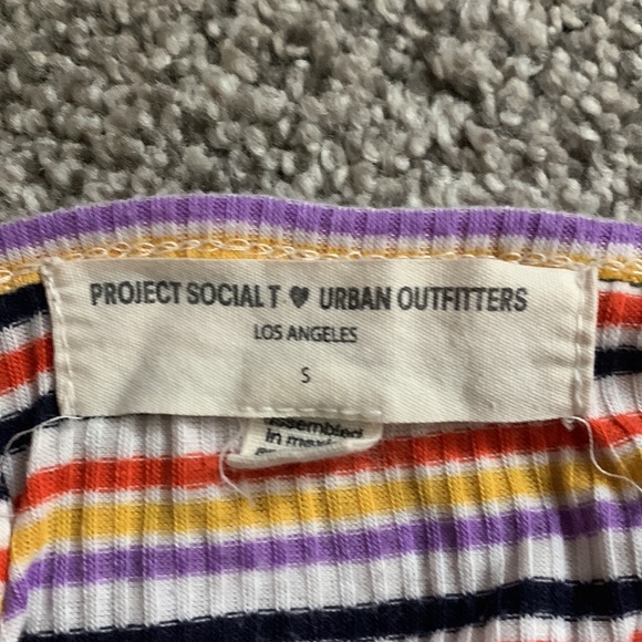 Urban Outfitters Cropped Tank - Picture 2 of 2